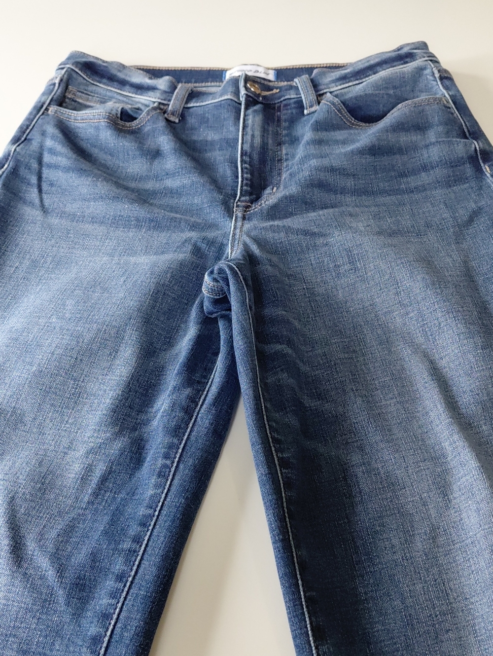STUDIO BLUE  Women's Blue Wide Leg Stretch  Jeans Size 29